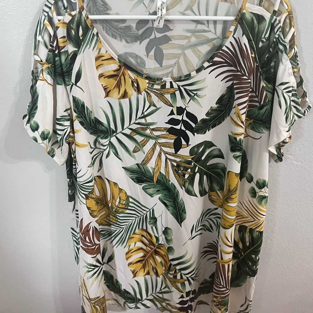 Perseption Leaf Pattern Blouse - Picture 2 of 4